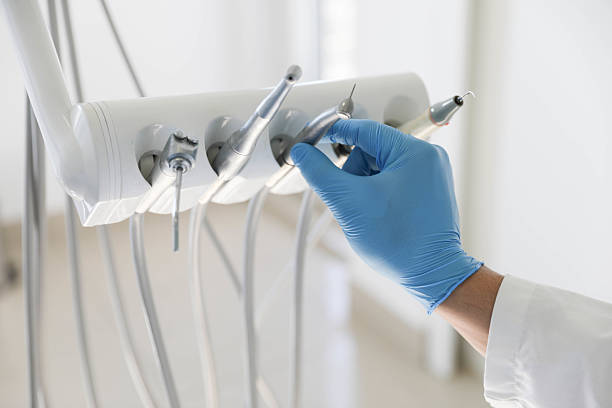 Professional Dental technician working in Kellyville, OK